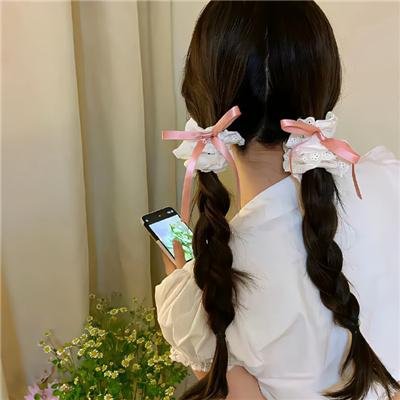 目露凶光